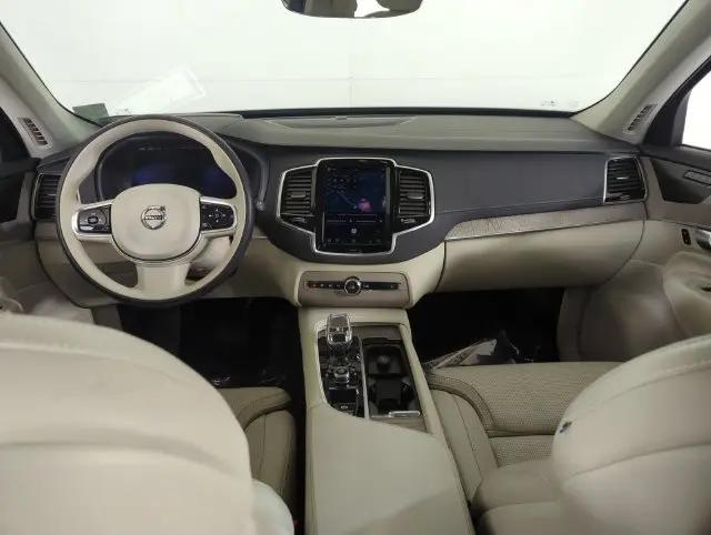 2024 Volvo XC90 B6 Ultimate Bright Theme 6-Seater