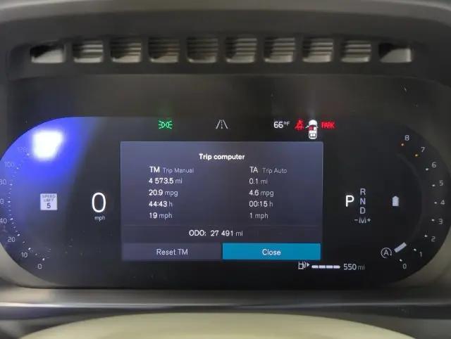 2024 Volvo XC90 B6 Ultimate Bright Theme 6-Seater