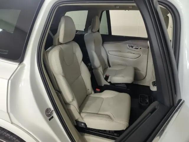 2024 Volvo XC90 B6 Ultimate Bright Theme 6-Seater