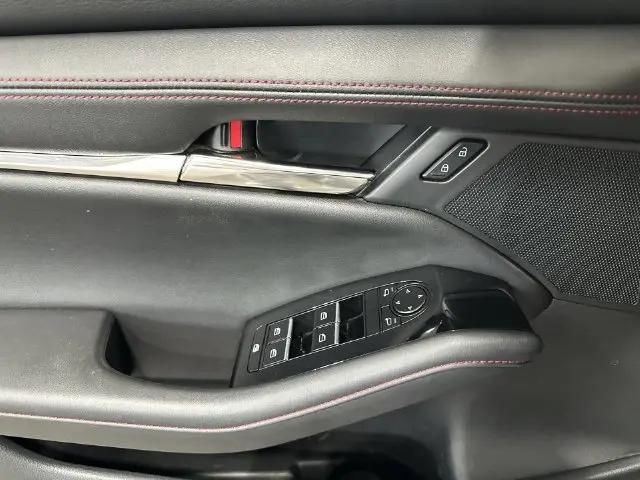 2024 Mazda Mazda3 2.5 S Carbon Edition