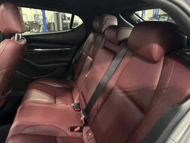2024 Mazda Mazda3 2.5 S Carbon Edition