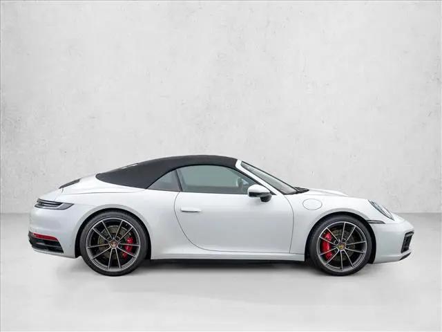2022 Porsche 911 Carrera 4S Cabriolet