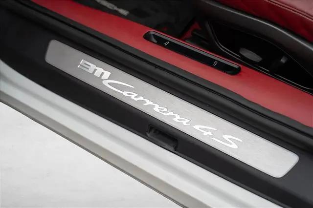 2022 Porsche 911 Carrera 4S Cabriolet