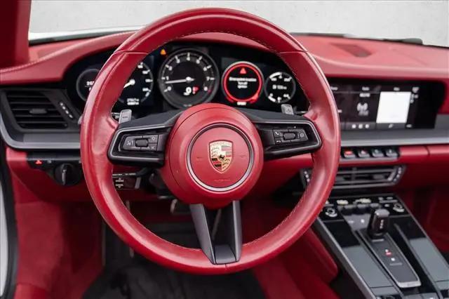 2022 Porsche 911 Carrera 4S Cabriolet