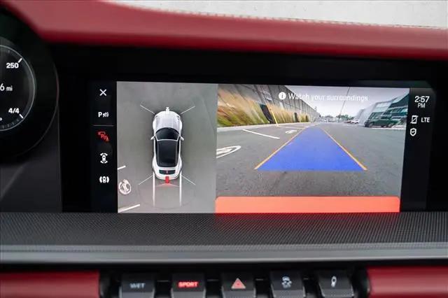 2022 Porsche 911 Carrera 4S Cabriolet