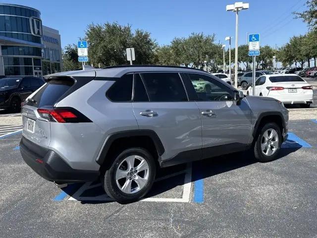 2021 Toyota RAV4 XLE