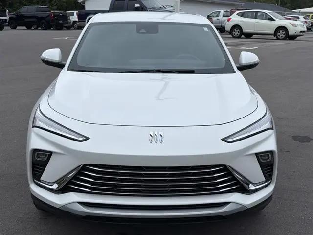 2024 Buick NV Preferred FWD