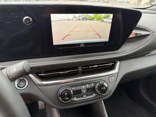 2024 Buick NV Preferred FWD