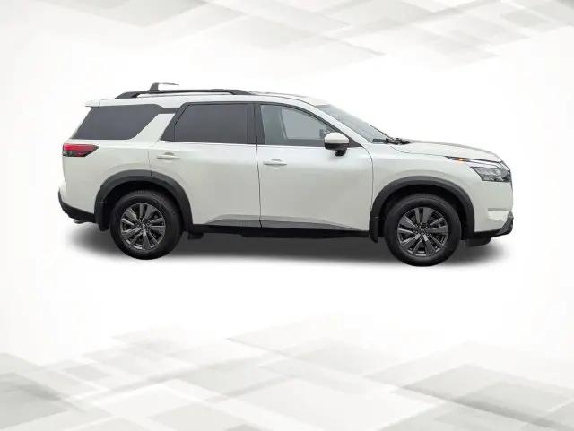 2023 Nissan Pathfinder SV FWD