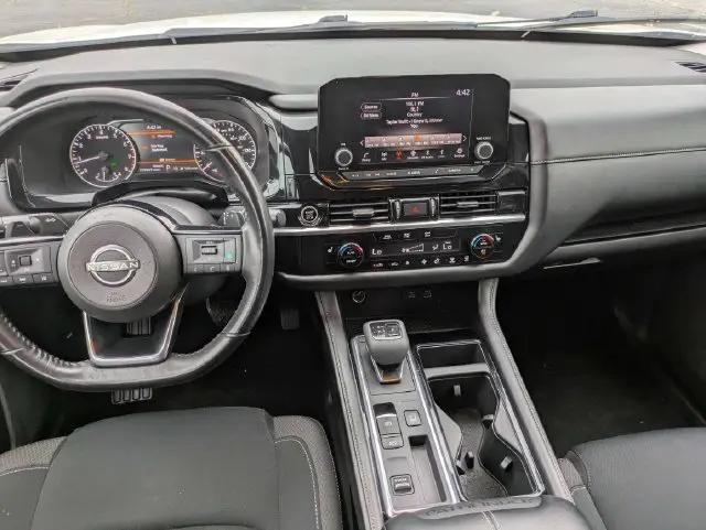 2023 Nissan Pathfinder SV FWD