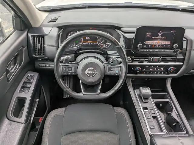 2023 Nissan Pathfinder SV FWD