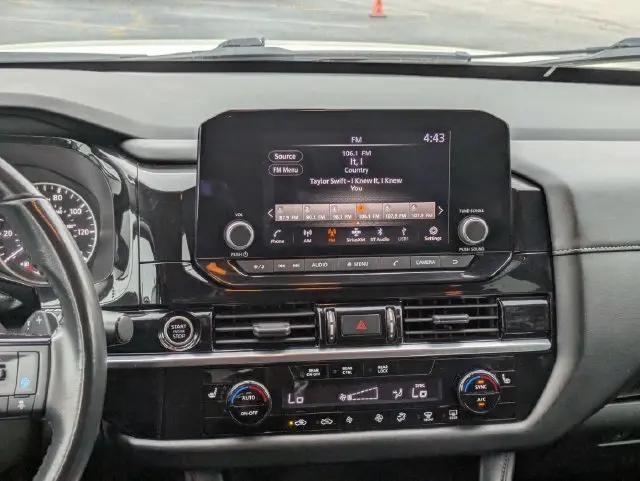 2023 Nissan Pathfinder SV FWD