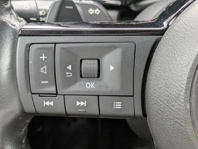2023 Nissan Pathfinder SV FWD