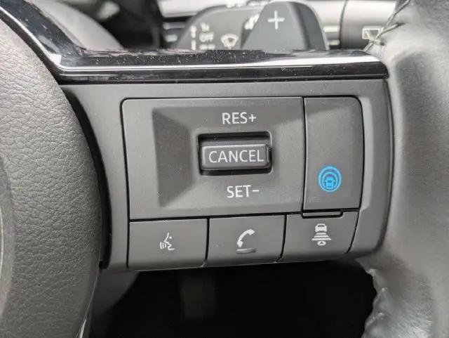 2023 Nissan Pathfinder SV FWD