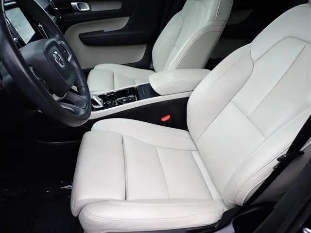 2021 Volvo XC40 T5 Inscription