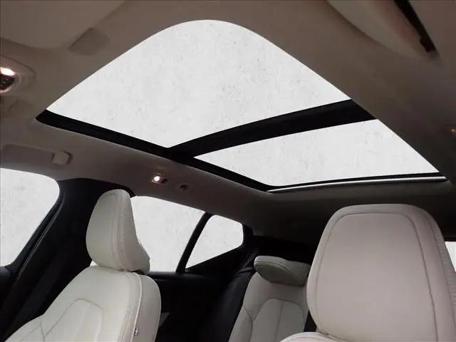 2021 Volvo XC40 T5 Inscription