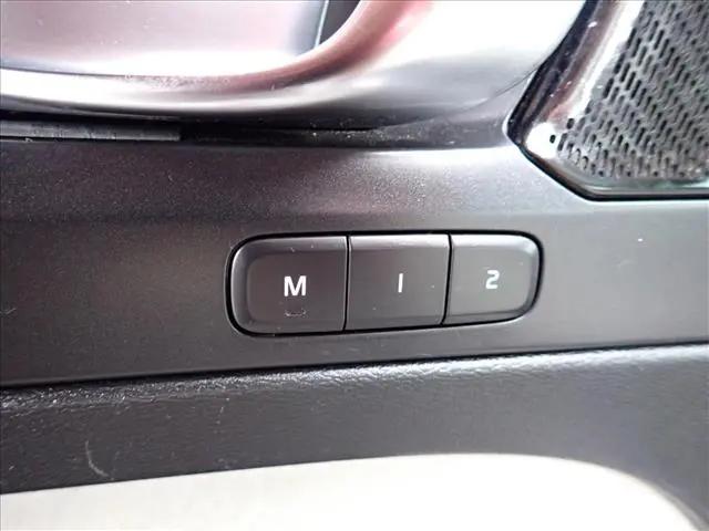 2021 Volvo XC40 T5 Inscription