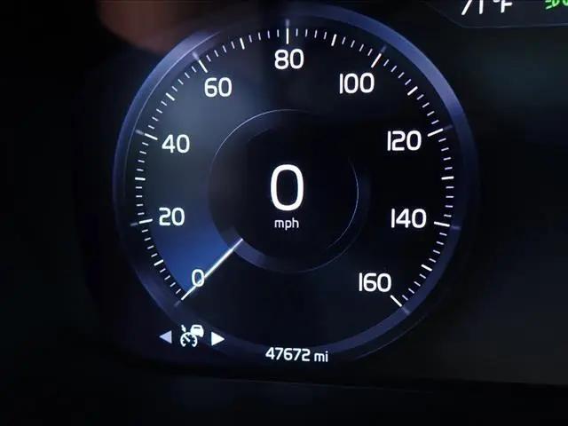 2021 Volvo XC40 T5 Inscription
