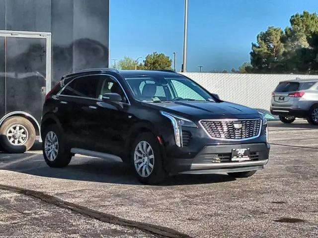 2023 Cadillac XT4 AWD Premium Luxury