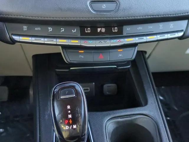 2023 Cadillac XT4 AWD Premium Luxury