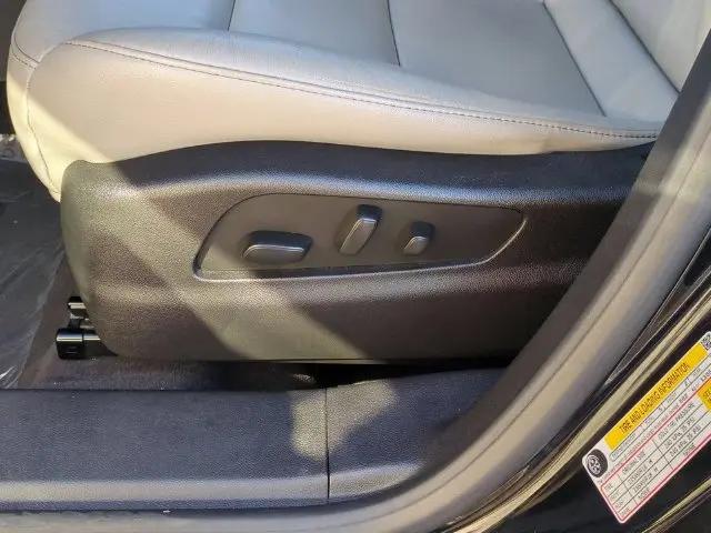 2023 Cadillac XT4 AWD Premium Luxury