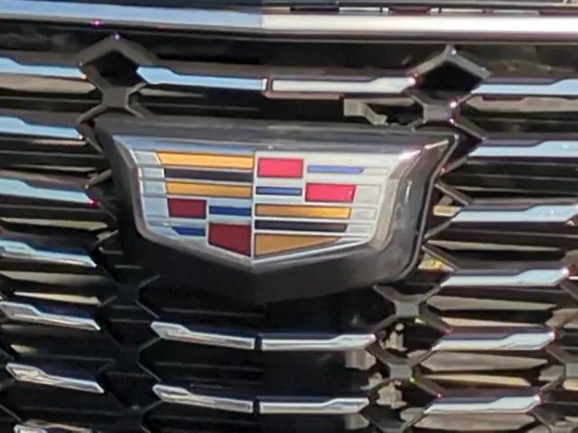 2023 Cadillac XT4 AWD Premium Luxury