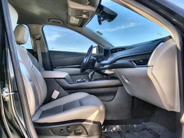 2023 Cadillac XT4 AWD Premium Luxury
