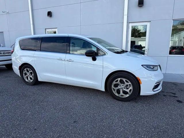2024 Chrysler Pacifica Limited for sale in Dade City, FL