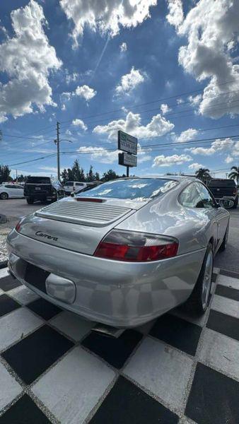 2004 Porsche 911 Carrera