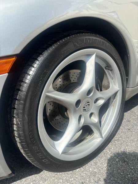 2004 Porsche 911 Carrera