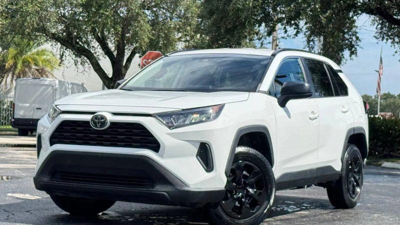 2021 Toyota RAV4 LE for sale in Hollywood, FL