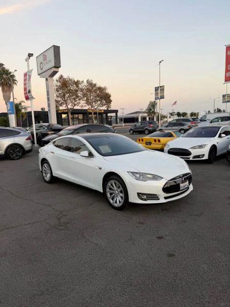 2016 Tesla Model S 90D