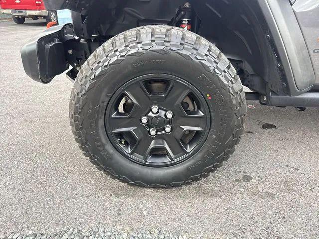 2022 Jeep Gladiator Sport