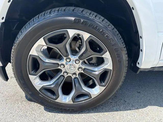 2023 Ram 1500 Limited Crew Cab 4x4 57 Box