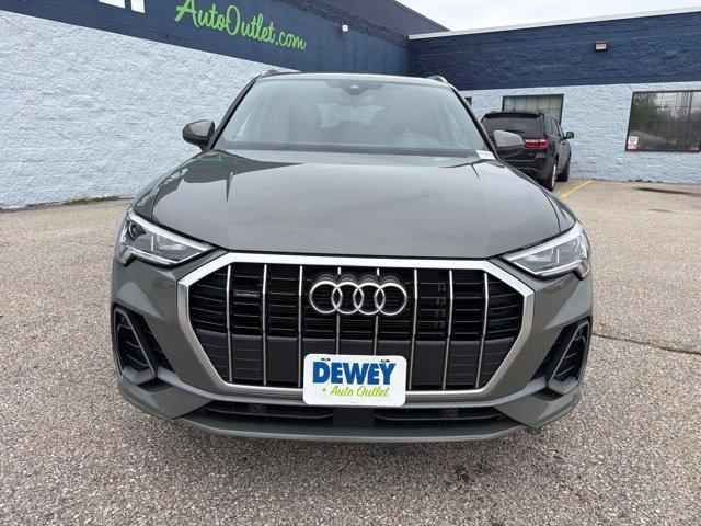 2025 Audi Q3 Premium 45 TFSI S line quattro Tiptronic