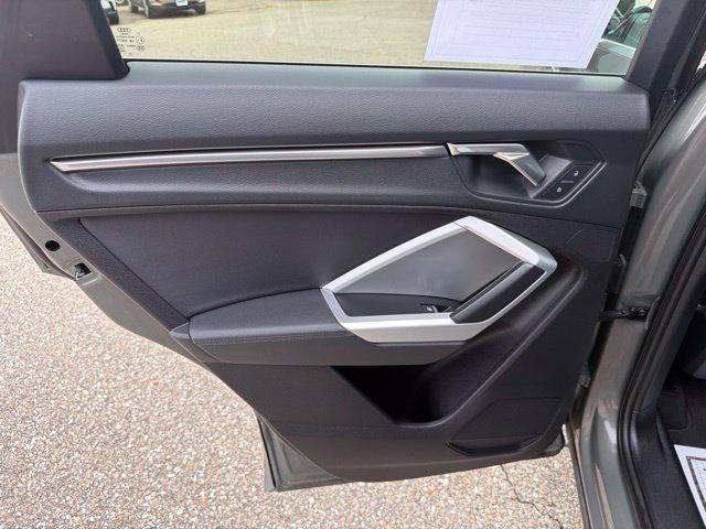 2025 Audi Q3 Premium 45 TFSI S line quattro Tiptronic