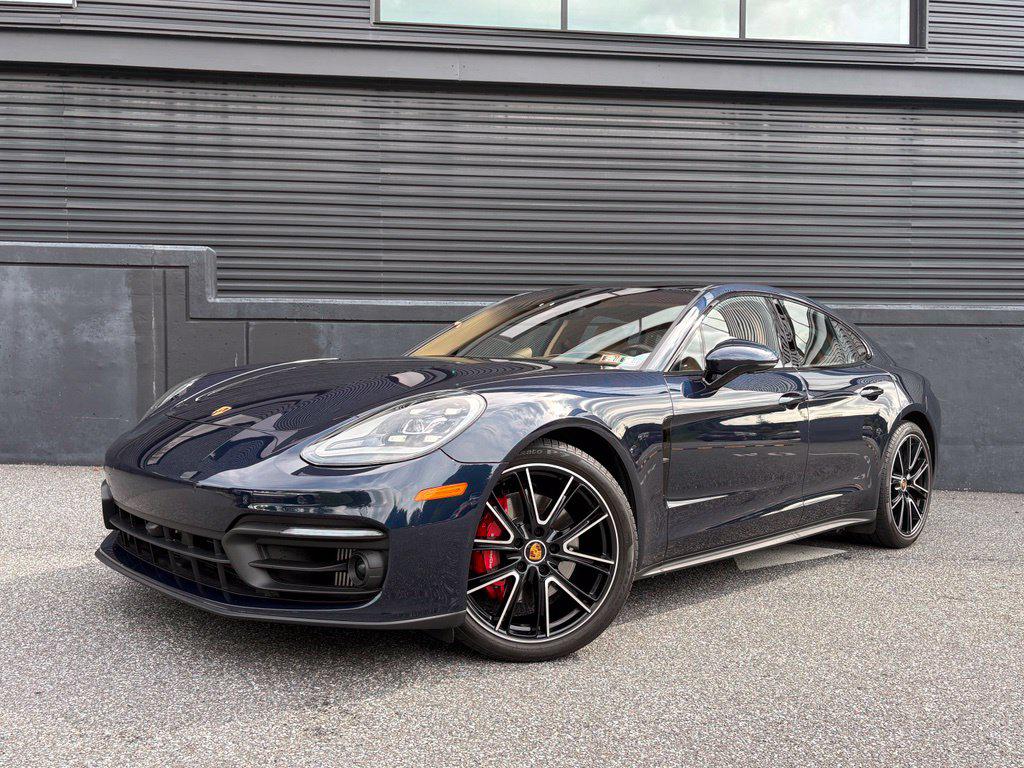 /2023 Porsche Panamera