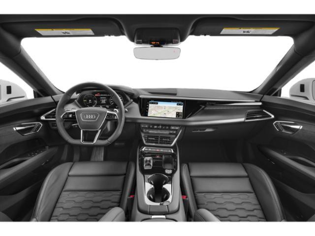 2024 Audi e-tron GT Premium Plus quattro