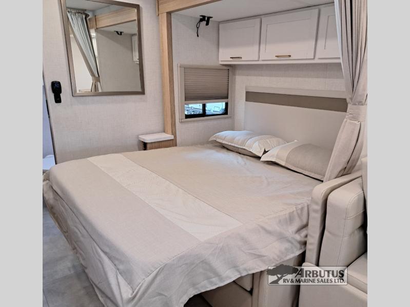 2027 Thor Motor Coach Chateau Sprinter 24LT CLASS C DIESEL MOTORHOME