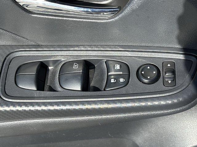 2024 Nissan Versa 1.6 SV