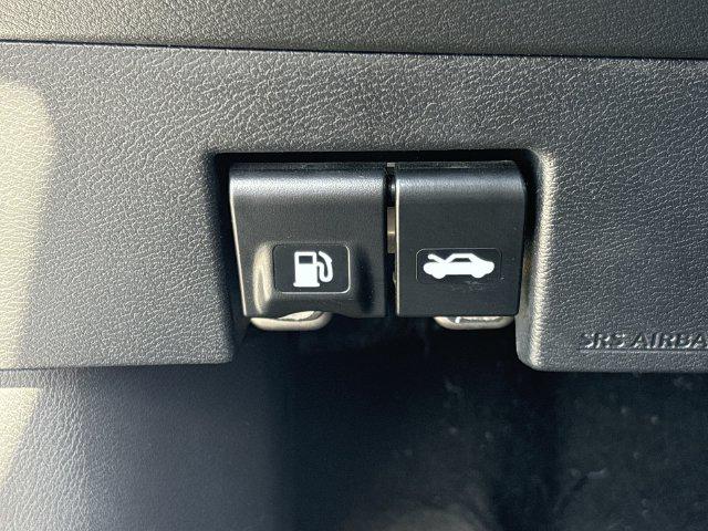2024 Nissan Versa 1.6 SV