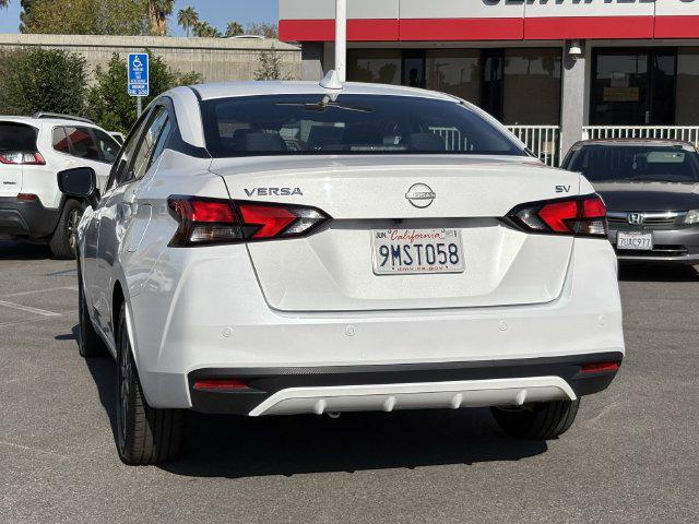 2024 Nissan Versa 1.6 SV