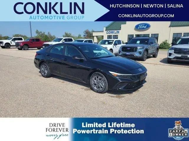 2025 Hyundai Elantra Hybrid Blue for sale in Newton, KS