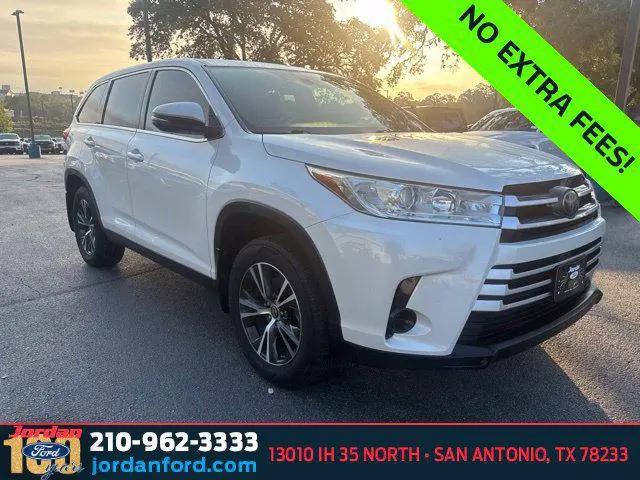 2019 Toyota Highlander LE for sale in San Antonio, TX