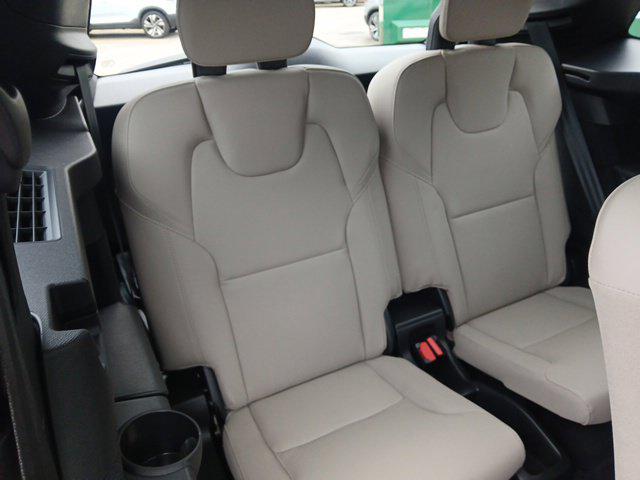 2026 Volvo XC90 Plus, B6 AWD Gas mild hybrid, Gasoline, Bright, 7 Seats
