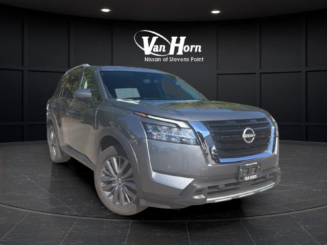 2024 Nissan Pathfinder SL 4WD for sale in Sheboygan, WI