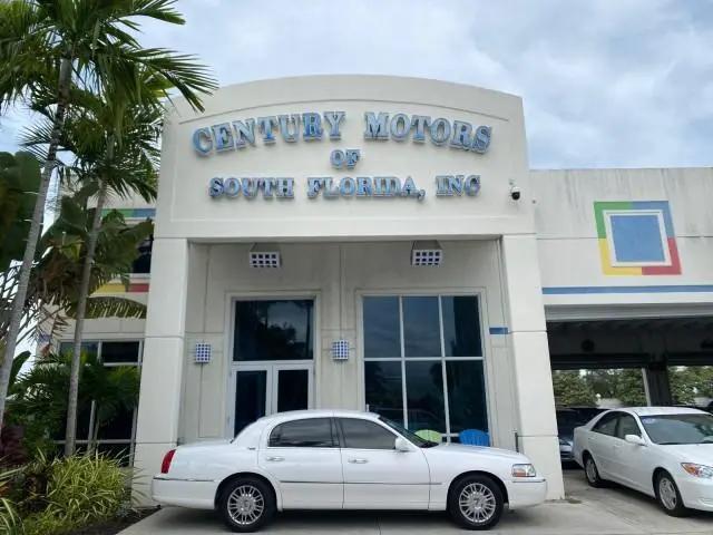 2010 Lincoln Town Car Signature Limited for sale in Pompano Beach, FL