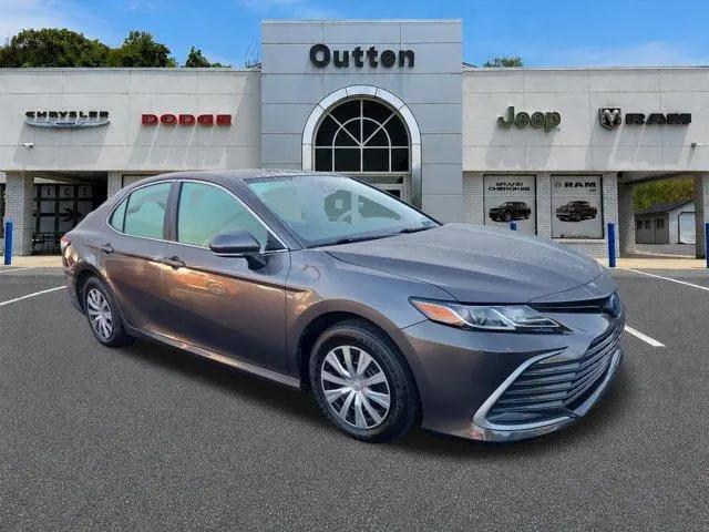2022 Toyota Camry LE Hybrid for sale in Hamburg, PA