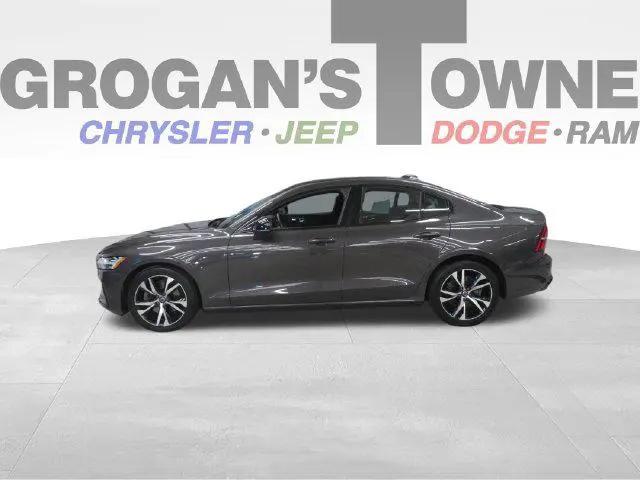2024 Volvo S60 B5 Core Dark Theme for sale in Toledo, OH