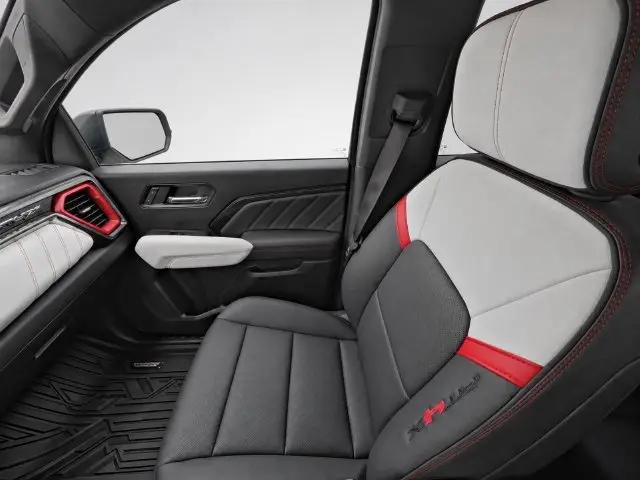 2023 GMC Canyon 4WD Crew Cab Short Box AT4X